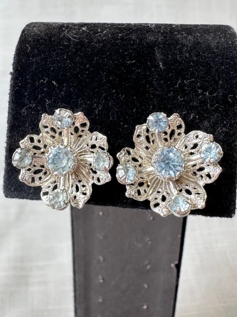 Vintage Midcentury Silver Tone Filigree Blue Rhinestone Screw Back Clip Ons